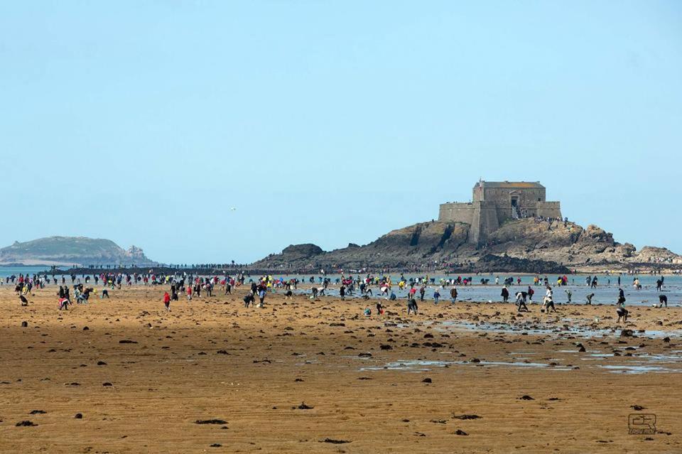 Le Cati Mini Villa Cancale Oda fotoğraf